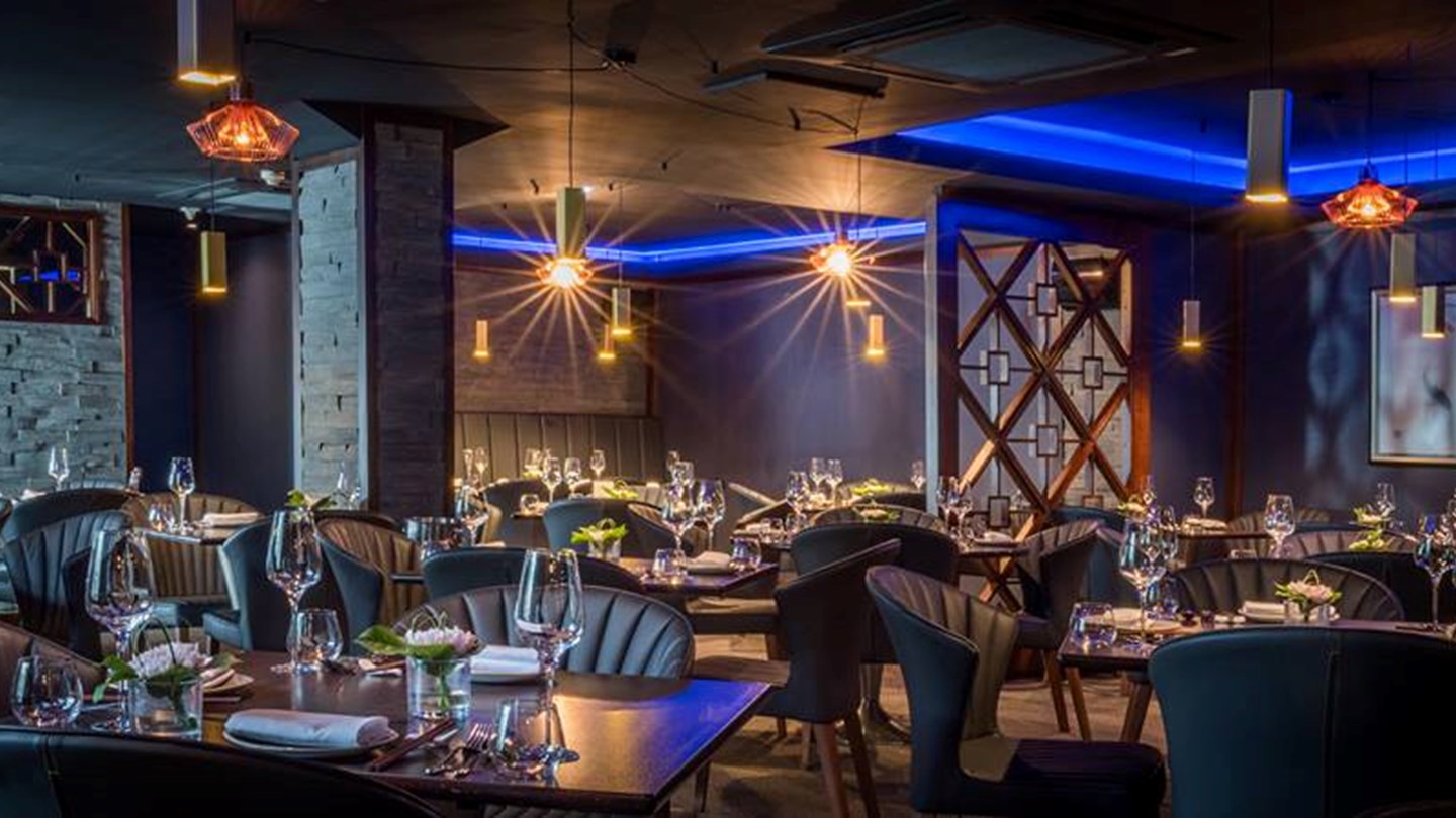 Yu Copster Green Restaurant & Bar