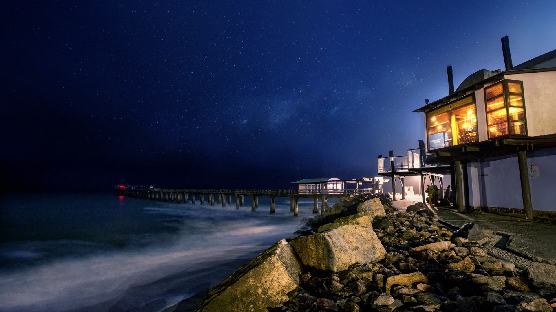 The Tug Restaurant and Atlantic Ocean in Swakopmund